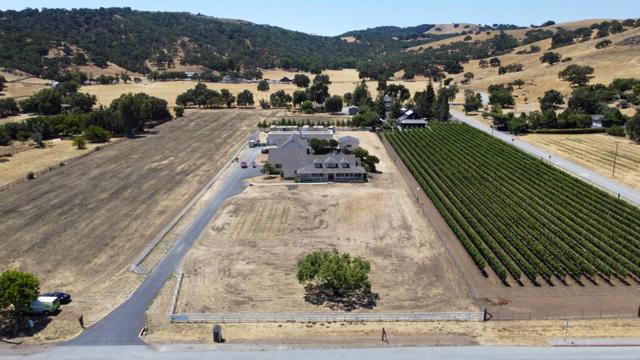 19715 Hale Avenue, Morgan Hill CA: https://media.crmls.org/mediaz/37d12069-1561-43b6-8137-3bf3f28ad162.jpg
