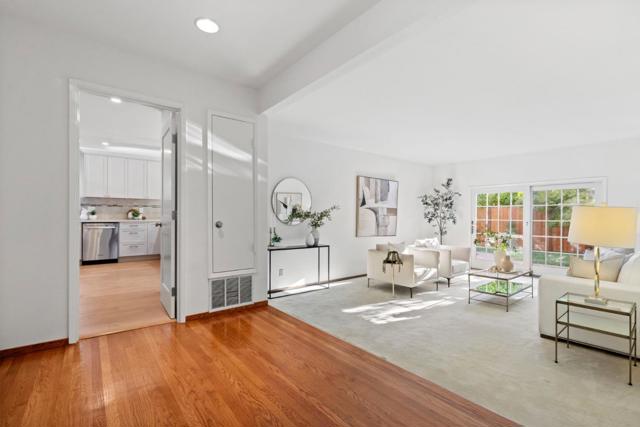 626 Harvester Drive, Foster City CA: https://media.crmls.org/mediaz/37d21ba8-1fbf-4e58-8dbd-42433d8d88ea.jpg
