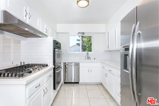 1876 Roscomare Road, Los Angeles CA: https://media.crmls.org/mediaz/37d28d1d-423d-49de-ba2d-8caae0442a58.jpg