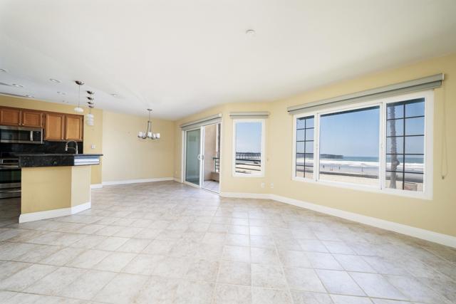 Detail Gallery Image 3 of 28 For 400 N the Strand #27,  Oceanside,  CA 92054 - 2 Beds | 2 Baths