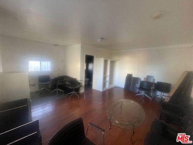 1185 N Normandie Avenue, Los Angeles CA: https://media.crmls.org/mediaz/37d4b141-01cd-497e-95cf-0ed56169b1cc.jpg