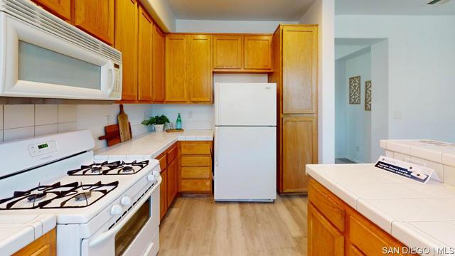 1866 E 12th ST, National City CA: https://media.crmls.org/mediaz/37d57c6a-8dfd-41f6-963e-a324222fbeb1.jpg