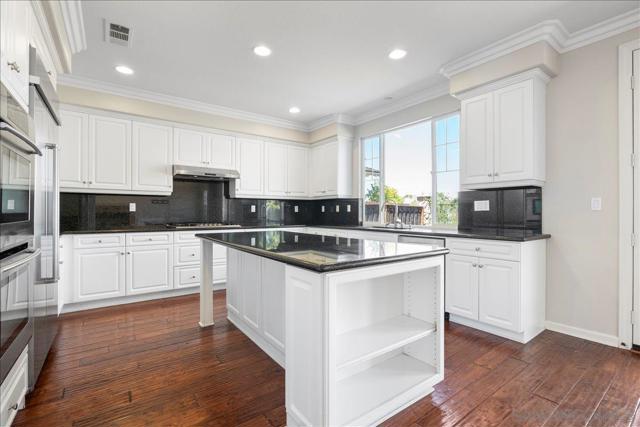 1850 Sheridan Way, San Marcos CA: https://media.crmls.org/mediaz/37d6bab4-e240-4c32-adb3-22b3eb345a4f.jpg