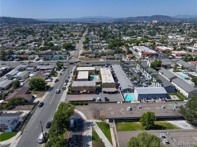 1157 Emerald Ave, El Cajon CA: https://media.crmls.org/mediaz/37d7b167-d693-4978-b67b-833bca93ea02.jpg