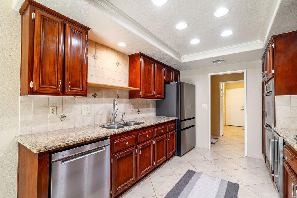 MLS #219138684DA image #18