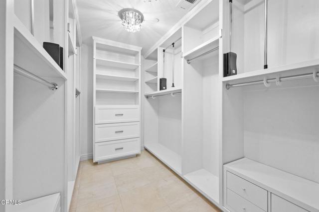 Detail Gallery Image 50 of 73 For 3263 New York Dr, Pasadena,  CA 91107 - 7 Beds | 5/1 Baths