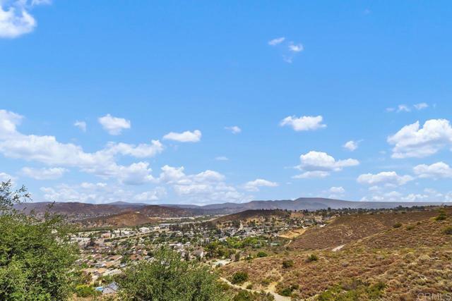 1605 Calabria Street, Santee CA: https://media.crmls.org/mediaz/37d9bced-9c9b-4bc4-a82b-362f5045993f.jpg