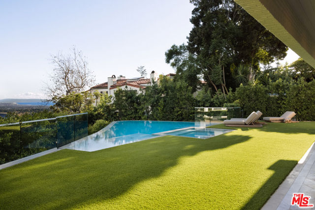 Drew Fenton | 1682 San Onofre Drive Pacific Palisades CA | MLS: 7506846 Drew Fenton | 1682 San Onofre Drive Pacific Palisades CA | MLS: 7506846