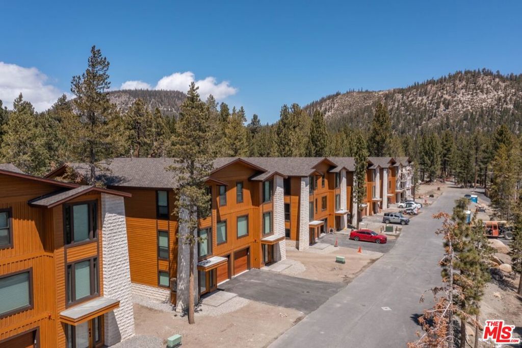 180 Obsidian Place, Mammoth Lakes, CA 93546