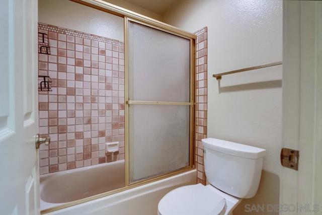 11742 Avenida Sivrita, San Diego CA: https://media.crmls.org/mediaz/37da419c-deae-4125-b97e-8cfea25f48c0.jpg