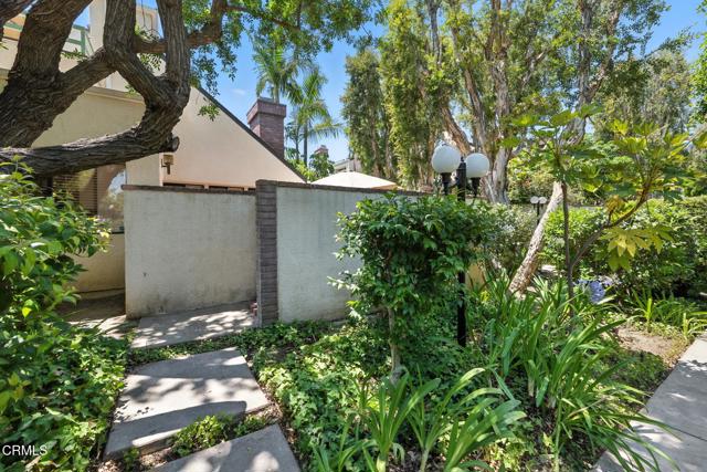 Detail Gallery Image 39 of 49 For 18731 Hatteras St #35,  Tarzana,  CA 91356 - 3 Beds | 2/1 Baths