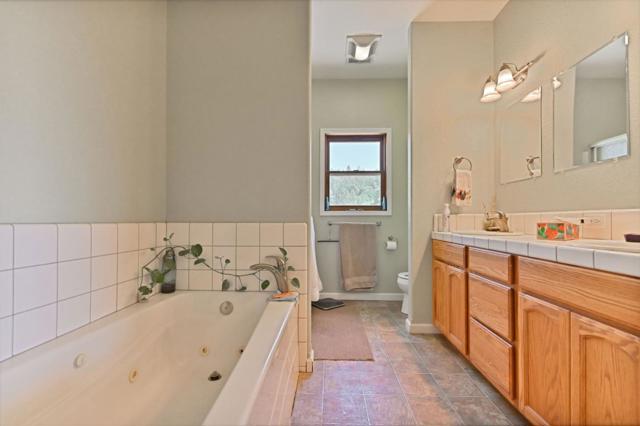 18757 Sunrise Way, Tuolumne CA: https://media.crmls.org/mediaz/37db5596-117b-48e2-bdaa-44aff8994364.jpg