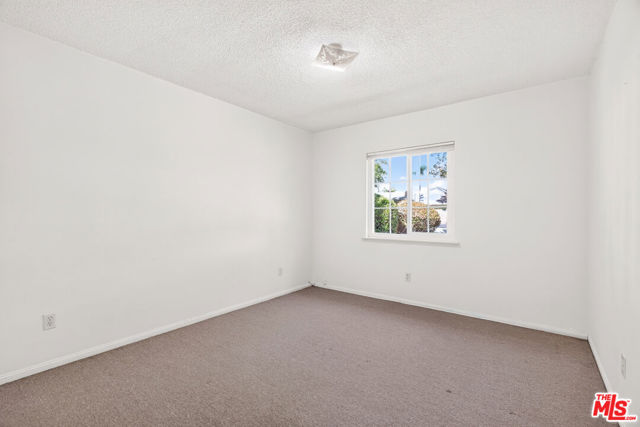 1320 West Farlington Street photo 24