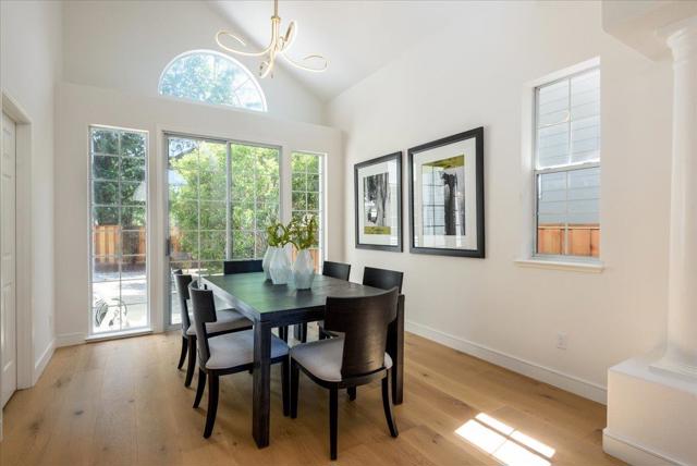 18 Melvin Henry Court, Redwood City CA: https://media.crmls.org/mediaz/37db8f97-f313-471c-9140-4ee9b48026ba.jpg