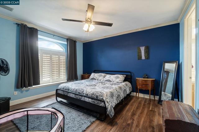 2550 E Jenny Ave, Fresno CA: https://media.crmls.org/mediaz/37dc236f-ad02-4cbf-96eb-ec2000412da6.jpg