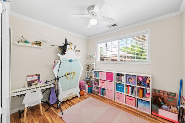 692 Adelle St, Livermore CA: https://media.crmls.org/mediaz/37dc969a-ea5d-4dd4-9173-94481bd3fd8c.jpg