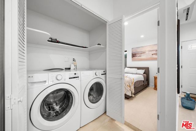 14916 Hesby Street, Sherman Oaks CA: https://media.crmls.org/mediaz/37dccbef-ea48-4c7c-b702-e8d9ca27033c.jpg