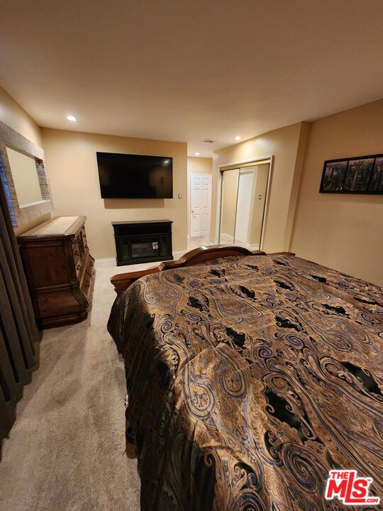 1110 W Vernon Avenue, Los Angeles CA: https://media.crmls.org/mediaz/37dd0f23-295e-4486-8924-e7261727f1f4.jpg