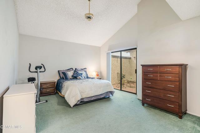 2025 Penngrove Street, Simi Valley CA: https://media.crmls.org/mediaz/37dd2c46-ec81-470f-a8ad-1d39876e0426.jpg