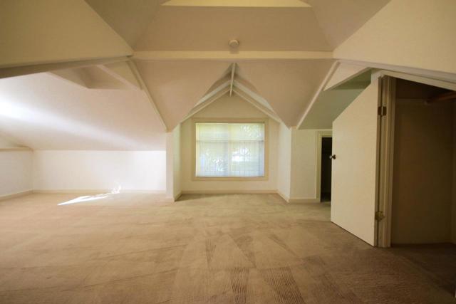 19 S Delaware Street, San Mateo CA: https://media.crmls.org/mediaz/37de0011-bad5-4c09-adeb-491993128660.jpg