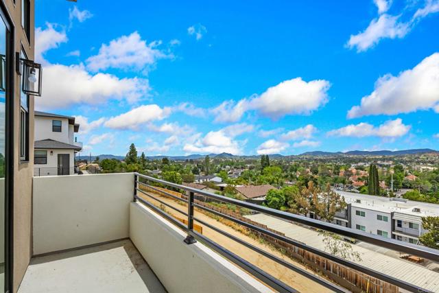 Detail Gallery Image 30 of 37 For 1535 Mount Glen, Escondido,  CA 92025 - 5 Beds | 4/1 Baths