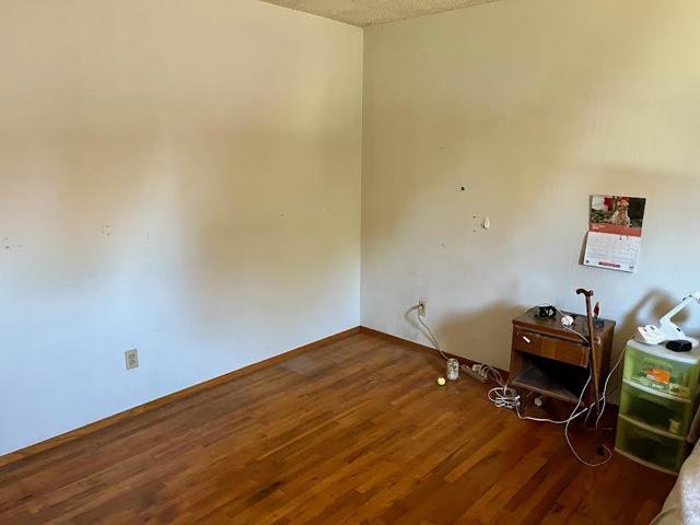 7 Valdez Lane, Watsonville CA: https://media.crmls.org/mediaz/37de9eef-8396-4e03-84bd-54e8a2e8162c.jpg