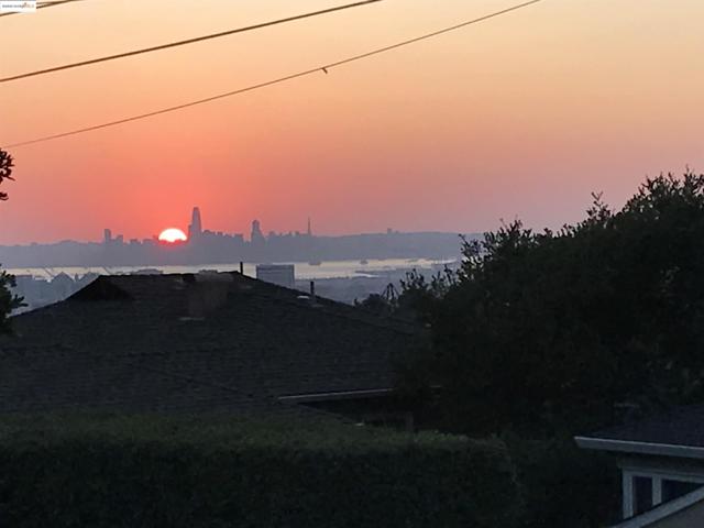2333 Leimert Blvd, Oakland CA: https://media.crmls.org/mediaz/37df296c-060b-4f94-bc25-ce1a230c6245.jpg