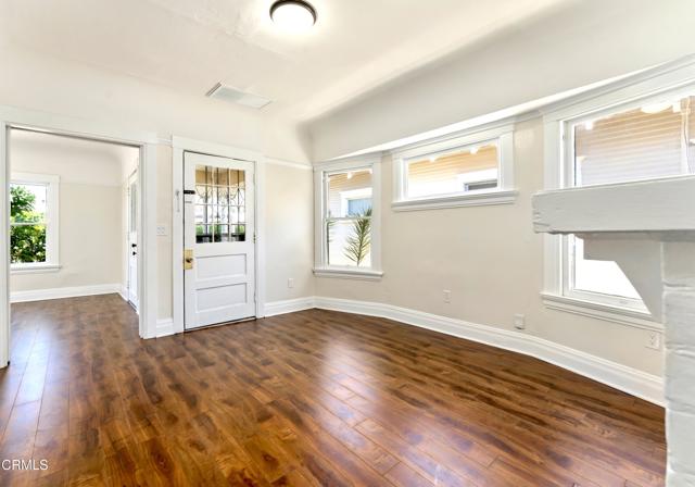 124 W Avenue 28, Los Angeles CA: https://media.crmls.org/mediaz/37df8035-05e7-43bc-b07f-725f07b84477.jpg