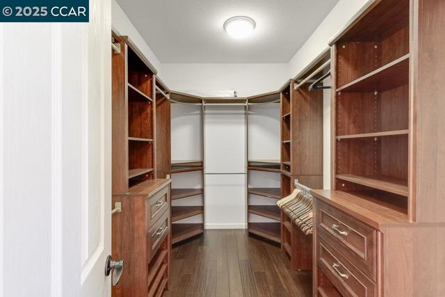 113 St Laurent Ct, Martinez CA: https://media.crmls.org/mediaz/37df88ee-359c-4454-b6d2-5c93d7076874.jpg