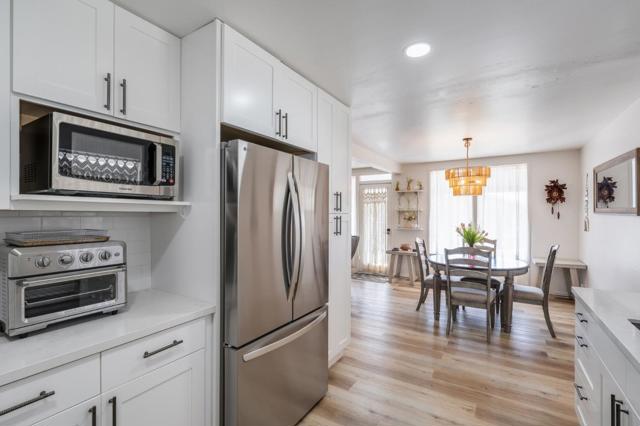 1324 Peralta Road, Pacifica CA: https://media.crmls.org/mediaz/37e0cc7e-4ff7-42ca-a4e3-fd5624329338.jpg