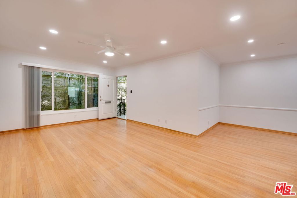 927 6th Street #1