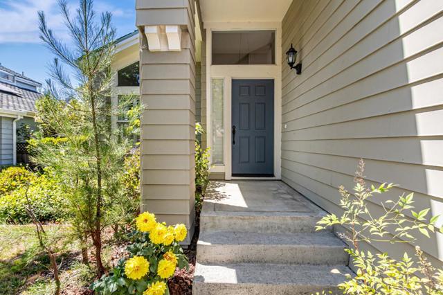 11563 Country Spring Court, Cupertino CA: https://media.crmls.org/mediaz/37e1961e-3de0-4d0e-8235-2040f8010ec2.jpg