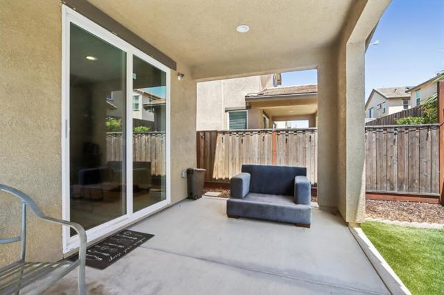 545 Shearwater Street, Hollister CA: https://media.crmls.org/mediaz/37e2056b-4f60-4b62-a387-92b2dfaa190b.jpg