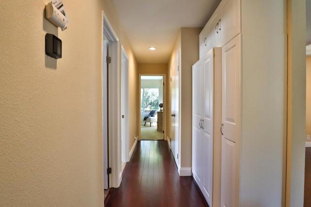 970 W 6th Street, Gilroy CA: https://media.crmls.org/mediaz/37e2ce0d-3970-41d4-8796-8ba93028d9d4.jpg