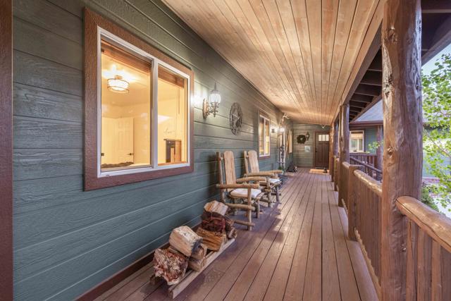 1188 Monte Vista Drive, Big Bear CA: https://media.crmls.org/mediaz/37e3126a-2025-4346-b22e-add50bd442d6.jpg