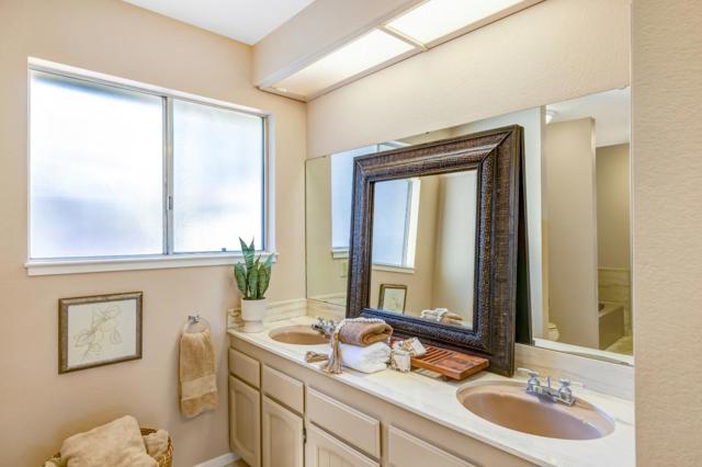 25 Los Encinos Drive, Del Rey Oaks CA: https://media.crmls.org/mediaz/37e53ba7-d243-419a-bba3-c58e0bd54aa2.jpg