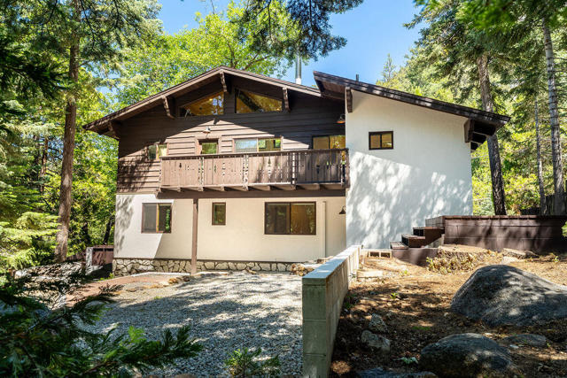 24718 Fern Valley Road, Idyllwild CA: https://media.crmls.org/mediaz/37e57860-a913-44b1-92b5-6eda092b9652.jpg