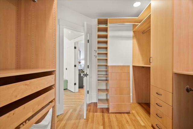 52 Myrtle Street, Redwood City CA: https://media.crmls.org/mediaz/37e639d5-ca8d-433e-bdc2-98d50d5603f4.jpg