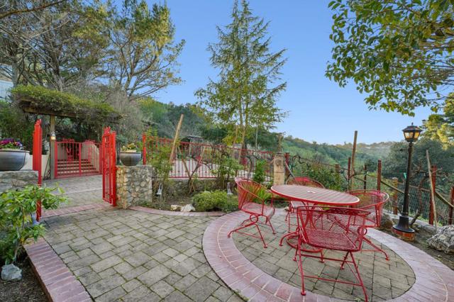 25 Oakhurst Road, San Rafael CA: https://media.crmls.org/mediaz/37e6da3c-048f-43f4-8912-e5745d10bc18.jpg