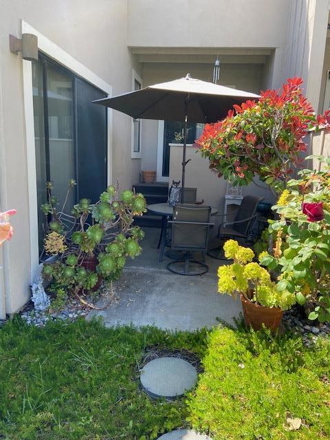 270 Joes Lane, Hollister CA: https://media.crmls.org/mediaz/37e7429b-62fa-4cd2-bdb4-4b863b13c8f1.jpg