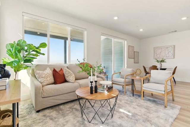 9608 Seawind Way, Newark CA: https://media.crmls.org/mediaz/37e7a303-6534-43fc-9fbb-94bf75cf05c6.jpg
