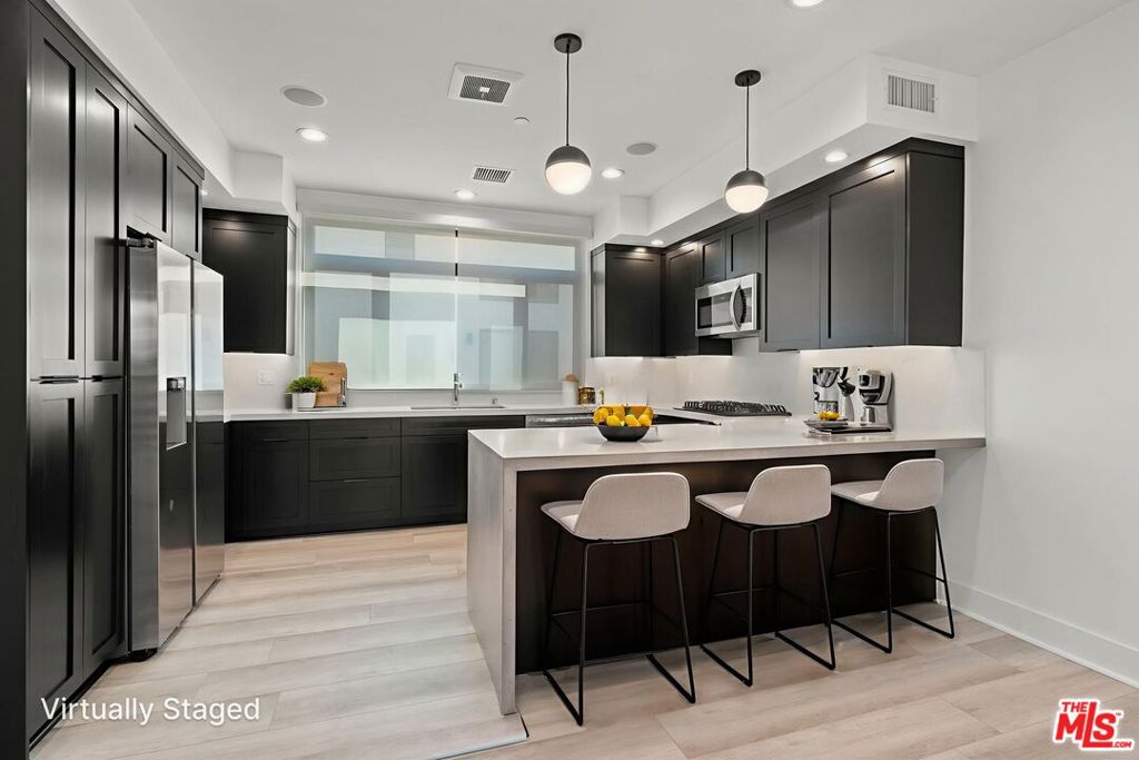 11304 Victory Boulevard #1