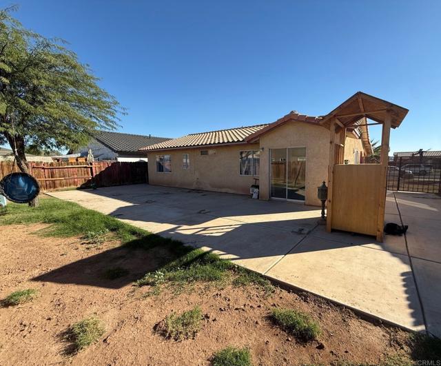 Detail Gallery Image 3 of 21 For 26 W Pheasant St, Heber,  CA 92249 - 3 Beds | 2 Baths