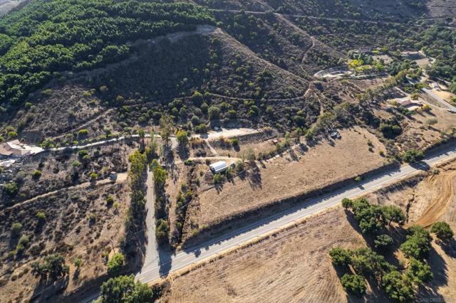 32911 Cole Grade Rd, Valley Center CA: https://media.crmls.org/mediaz/37e9d8b5-d2d7-4253-8f20-623a3a584cd6.jpg