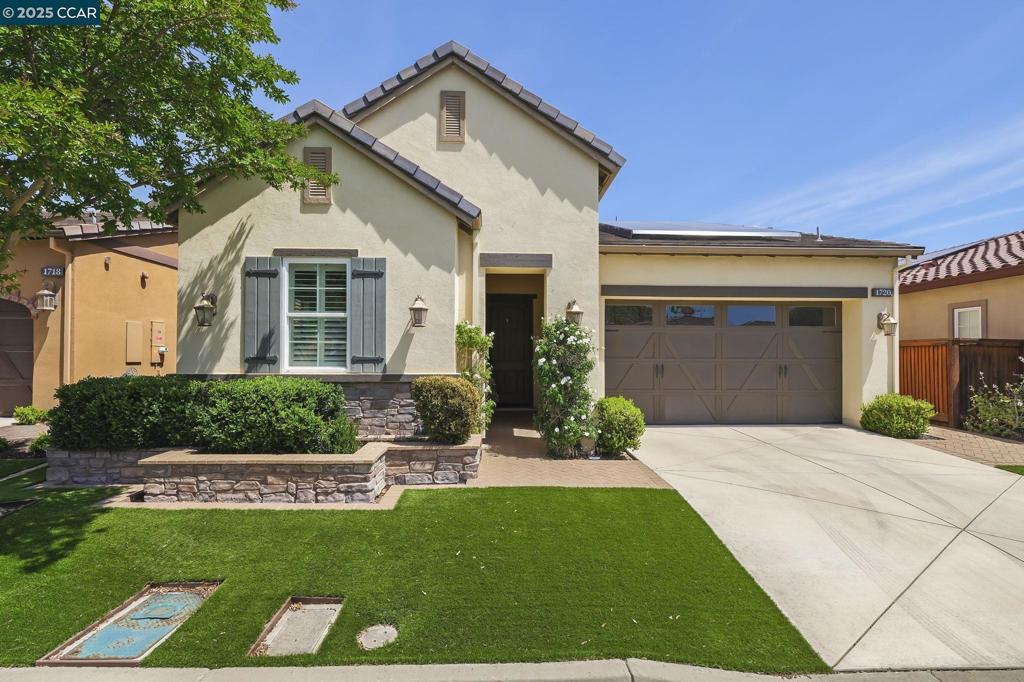 1720 Chardonnay Ln
