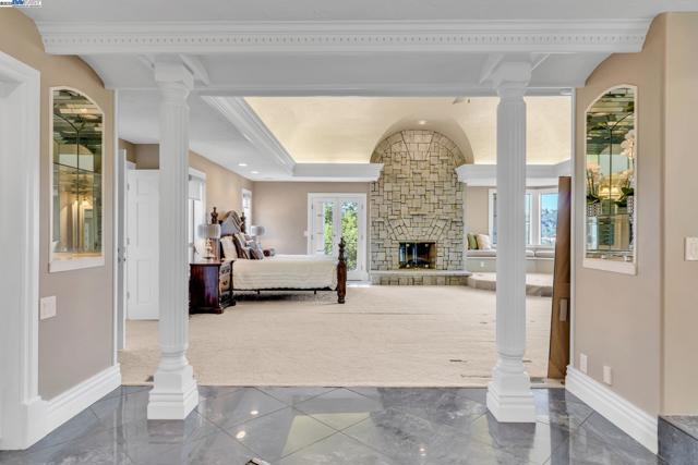 219 Valley Oaks Dr, Alamo CA: https://media.crmls.org/mediaz/37ecbe34-e34e-4a70-a9c9-2c86e05bdce7.jpg