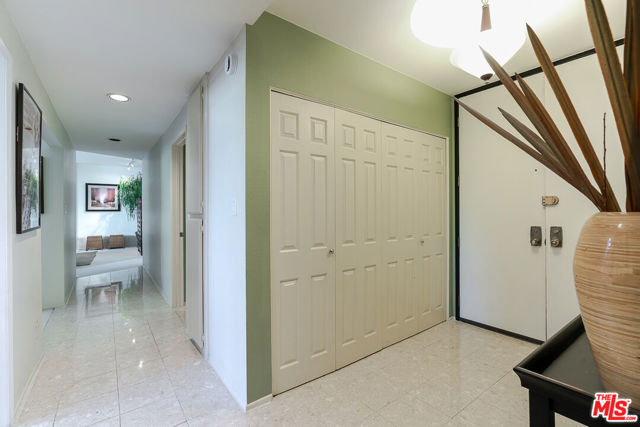11322 Camarillo Street, 201 photo 3