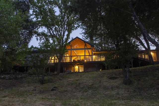 13945 Vista Regina, Saratoga CA: https://media.crmls.org/mediaz/37ed5808-ac4b-487f-a4f0-3217c110ca69.jpg