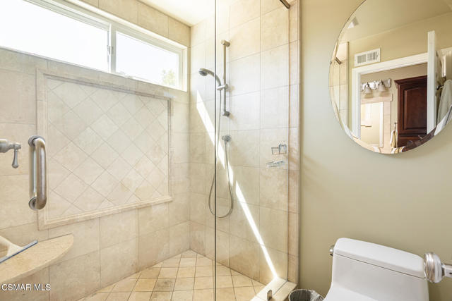411 Blackhawk Drive, Newbury Park CA: https://media.crmls.org/mediaz/37edd345-d32d-4367-a12e-7aaf6707dfc9.jpg
