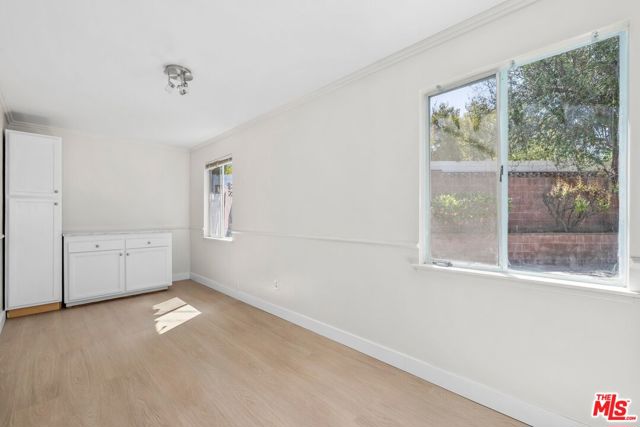 23414 Dolorosa Street, Woodland Hills CA: https://media.crmls.org/mediaz/37eeddc8-6b7a-4600-b8b7-bcc2c0040461.jpg